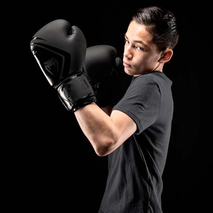 Venum Contender 2.0 boxing gloves matt black