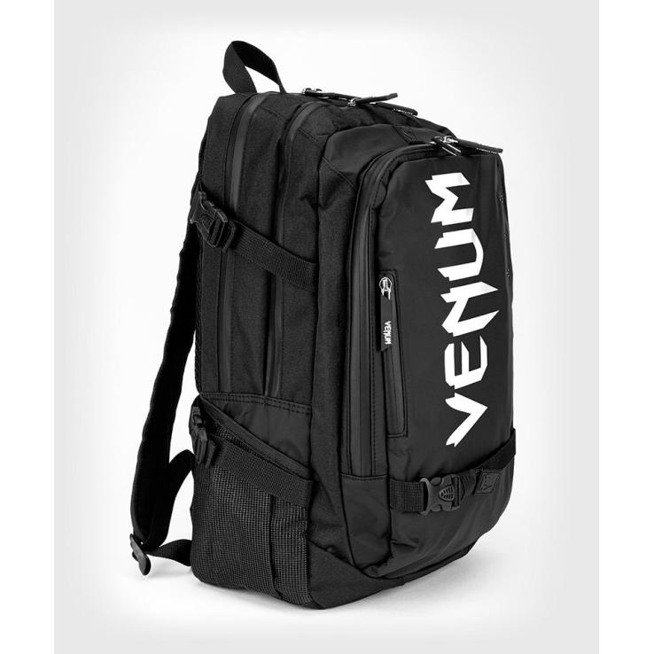 Sports bag Venum Challenger Pro Evo Black/White