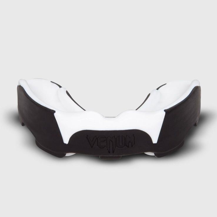 Venum Predator mouthguard white / black